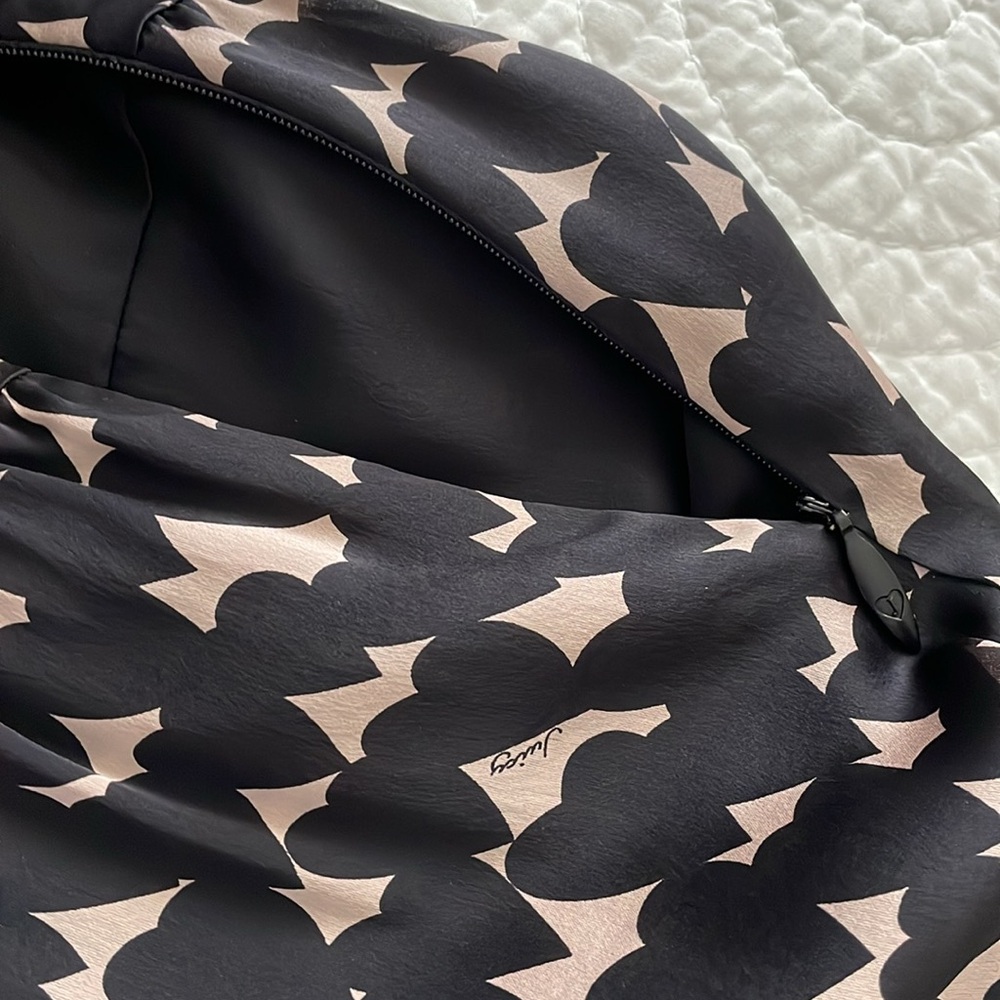 Juicy Couture, 100% Silk, Chic Black and Dusty Pink Patterned Dress, Size 14 - Picture 12 of 12